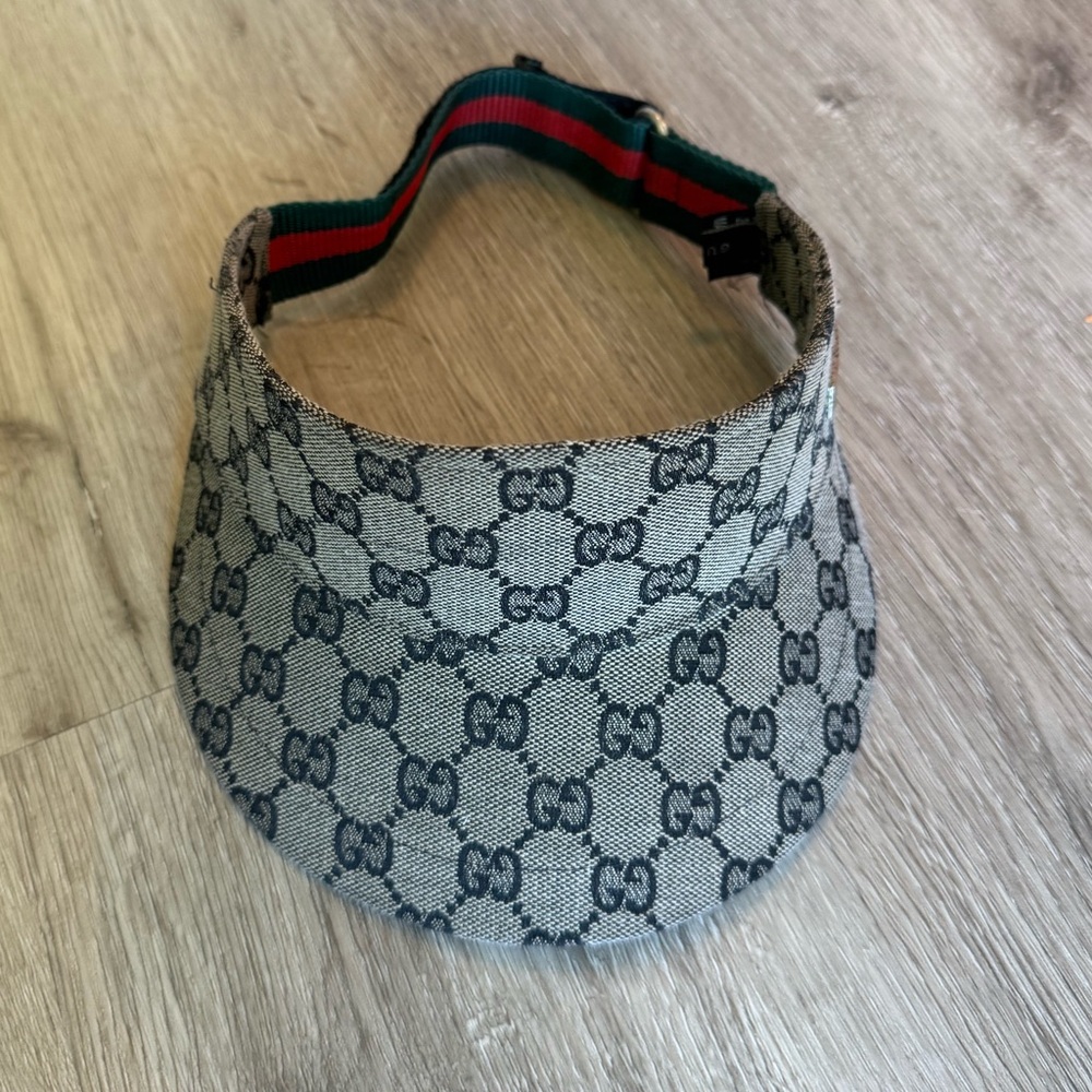 Gucci Gray Monogram Visor with Green and Red Strap